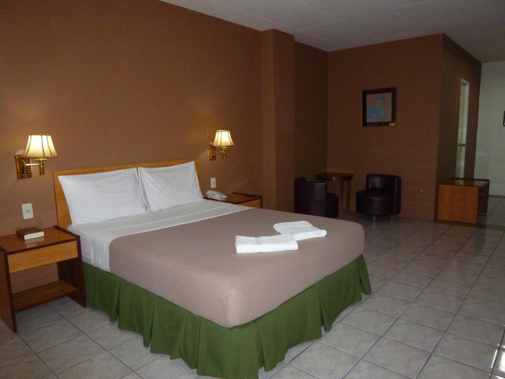 Sequoia Inn Davao Habitación foto