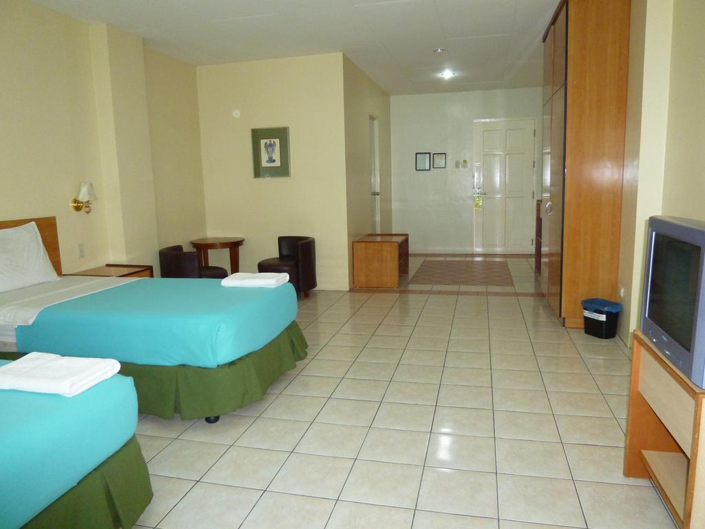 Sequoia Inn Davao Habitación foto